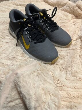 Nike Men’s Gray and Yellow Golf Shoes